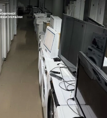 На Буковині підприємець продав техніку з ЄС на мільйони та «забув» про податки