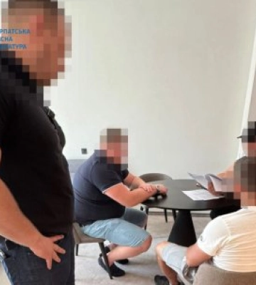 Розкрадання на дорозі: на Закарпатті ексдиректора підрядної фірми підозрюють у привласненні понад 8 мільйонів гривень