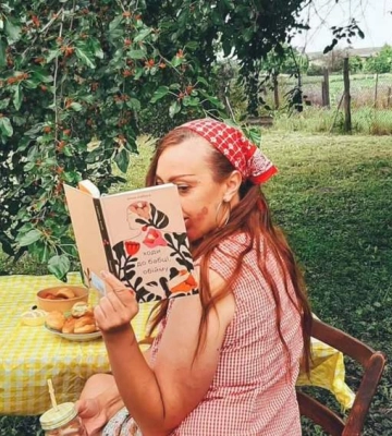 Після років життя у Києві: жінка переїхала зі столичної квартири в бабусину хату в селі