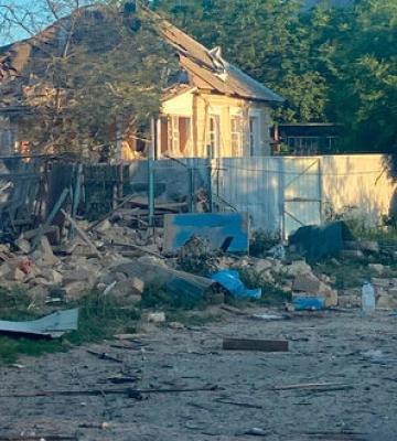 Росіяни завдали удару по Печенізькій громаді Харківщини: горить сосновий ліс