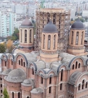Під час атаки на Луцьк людей з тваринами не пустили до «московського» храму: містяни обурені