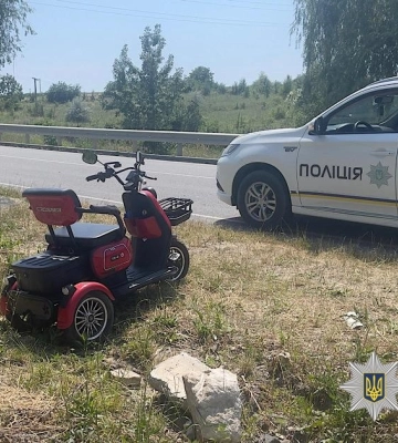 Обставини двох ДТП із постраждалими встановлює поліція Буковини
