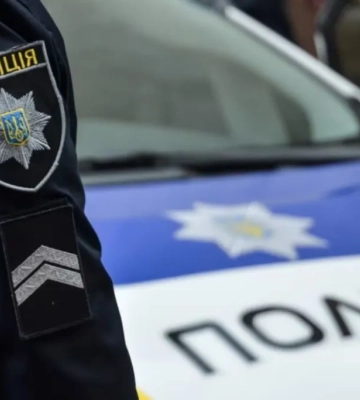 В Киеве водитель покусал полицейских во время проверки документов (ВИДЕО)