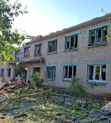 Рашисти вдарили дронами по Краматорську: пошкоджено багатоповерхівки та цивільну інфраструктуру. ФОТО