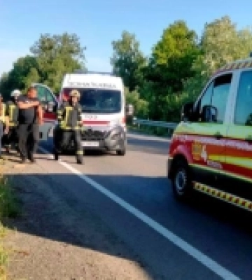 На Волині рятувальники деблокували двох водіїв, які постраждали в аваріях