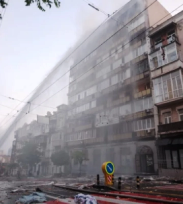 Масована нічна атака на Київ: є загиблі та значні руйнування в центрі столиці