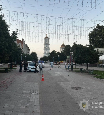 У центрі Сум конфлікт завершився стрільбою: поранений в лікарні, нападник у розшуку