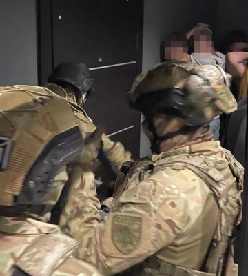 Масштабна спецоперація правоохоронців викрила "офісників" на Дніпропетровщині