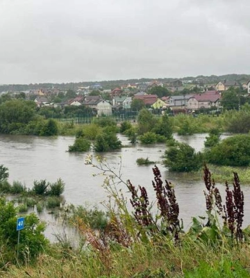 Вода местами достигает почти 3 метров: для каких районов Львова есть угроза подтоплений