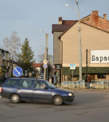 У Бориславі з шестиметрового мосту впала дитина