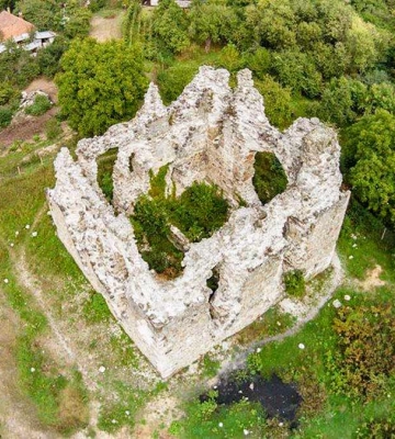 Середнє та Капушани спільно проводитимуть реставрацію замків