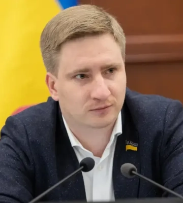 Экс-секретарь Киевсовета Бондаренко получил подозрение за махинации с зарплатой