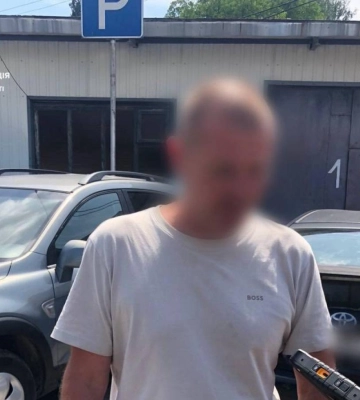 У Рівному водійка втекла з місця ДТП, а її чоловік сів за кермо напідпитку