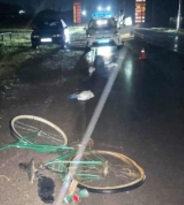 На Рівненщині водій автобуса збив велосипедиста На Рівненщині водій автобуса збив велосипедиста