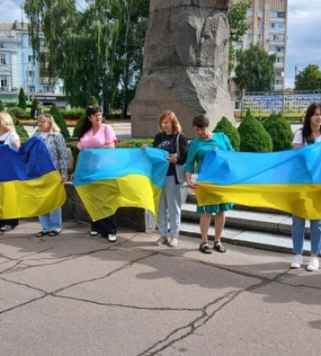 Під Житомирською облрадою пікетували проти реорганізації спортивного ліцею