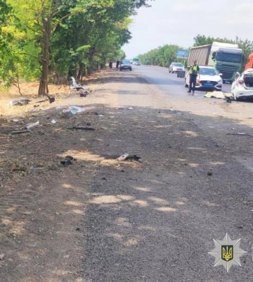 ДТП на трасі Одеса-Мелітополь-Новоазовськ: загинув водій, травмовані неповнолітні та жінка