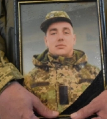 У Боголюбах провели в останню путь Назарія Корольчука, який загинув на Донеччині