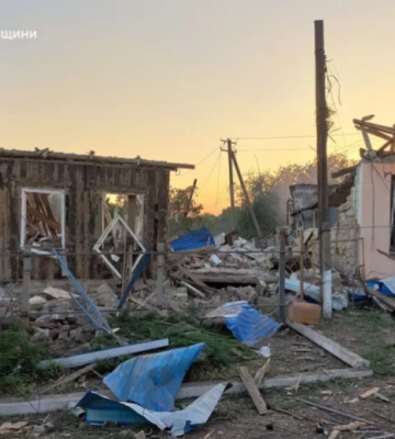 Бив жінку лопатою по голові: на Дніпропетровщині затримали чоловіка