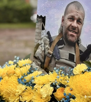 На Волині провели в останній земний шлях Захисника Леоніда Ткачука
