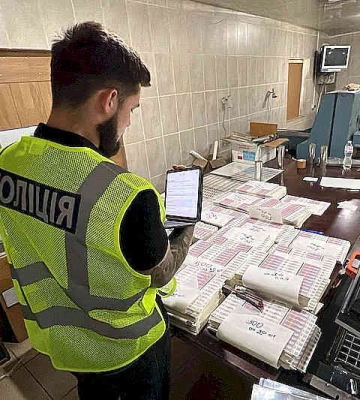 Поліція викрила виробництво підроблених акцизних марок