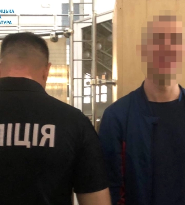 До України екстрадовано жителя Хмельниччини, підозрюваного у тяжкому злочині, - прокуратура