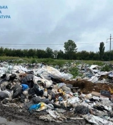 Чиновник в Ровенской области ответит в суде за захват 1,46 га земли