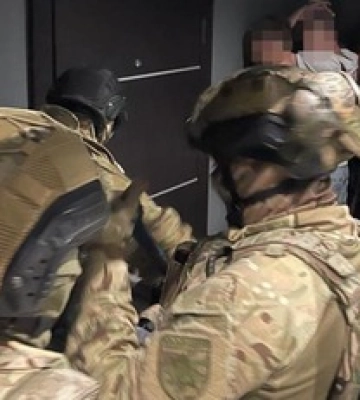 На Дніпропетровщині викрили шахрайську мережу з надання фінансових послуг