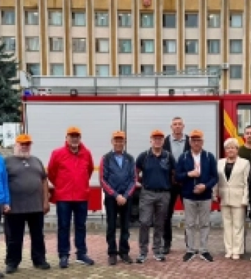 Нововолинськ отримав пожежний автомобіль від німецьких партнерів