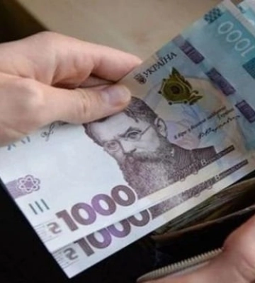 Зарплати українців упали до довоєнного рівня: яка причина