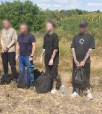 На Одещині прикордонники зірвали спробу незаконного перетину кордону: затримано організатора та «клієнтів»