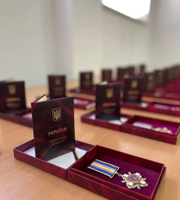 Зеленський відзначив державними нагородами 17 полеглих захисників зі Львівщини
