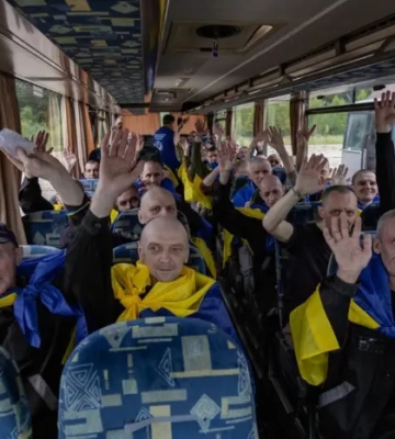 Зеленський розповів кого вдалось повернути з полону у червні