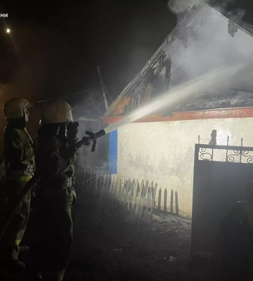 Понад десять пожеж за добу: на Миколаївщині горіли будинки, авто і солома