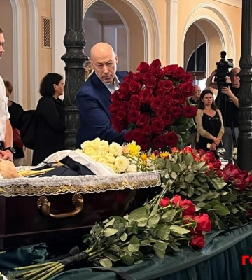 Гордон, Стефанчук, Кудлай, Рыбчинский, Злотник и другие пришли попрощаться с Игорем Покладом. Фото