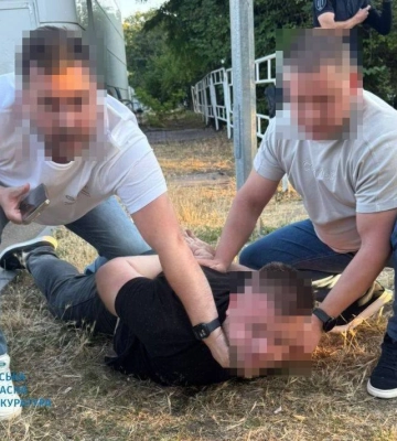 В Одесі поліцейський вимагав гроші у таксистів за «вільний проїзд» під час комендантської години