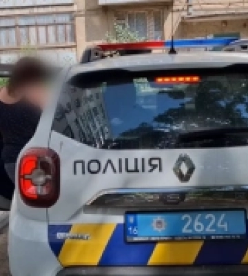 Підпалила сусіда: жительку Білгорода-Дністровського затримали за замах на вбивство