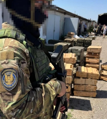 Масштабний схрон зброї російських спецслужб знайшли в Харкові