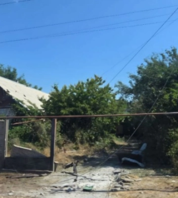 Ворог атакував Дніпропетровщину дронами та артилерією, поранені двоє людей
