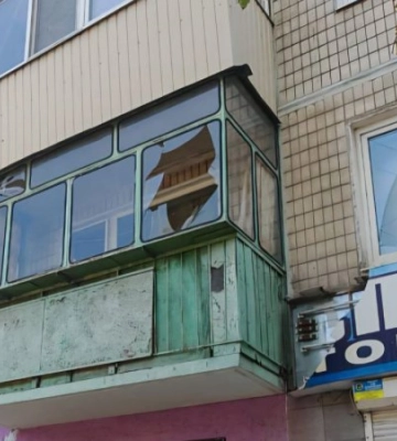 Росіяни атакували дві громади на Дніпропетровщині, троє людей постраждали