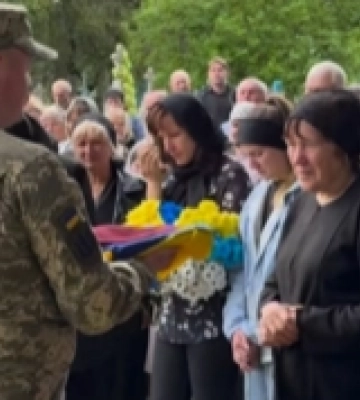 На Острожчині вічним сном спочиває помічник гранатометник, нетішинець Олександр Хіночик