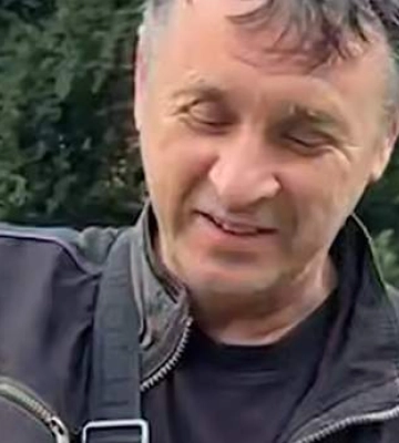 Львовянин принес кофе и бутерброды жителям поврежденных россиянами домов: трогательные кадры