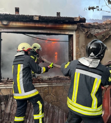 Показали жахливі наслідки нічного обстрілу України Показали жахливі наслідки нічного обстрілу України