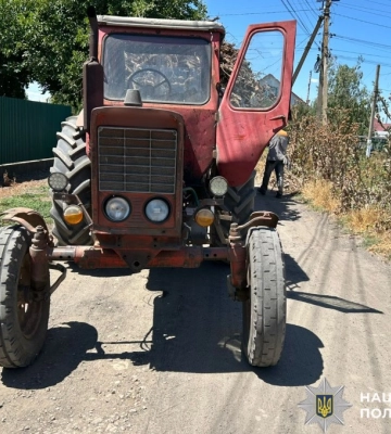 В Білгород-Дністровському районі тракторист збив пішохода