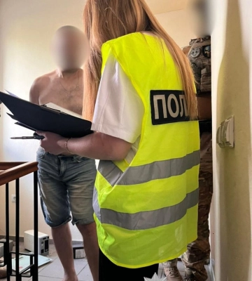 У Могилів-Подільському зловмисник зберігав й розповсюджував дитяче порно та розбещував малолітню дитину