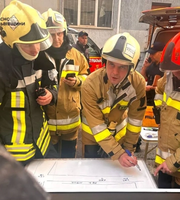 Внаслідок повітряної атаки у Львові пошкоджено житловий будинок, - голова Львівської ОВА