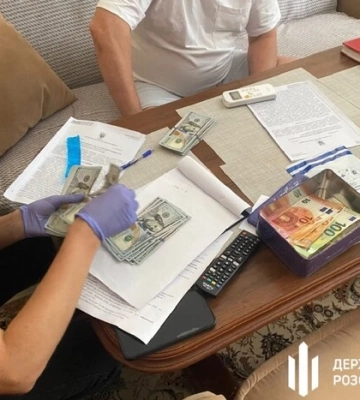 На Житомирщині завідувачка лікарні оформила фіктивну інвалідність сотні ухилянтам