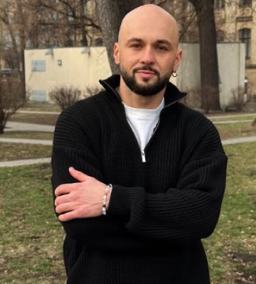 Максим Бородин представил песню &quot;Без неї&quot;: исповедь о любви, которая не исчезает