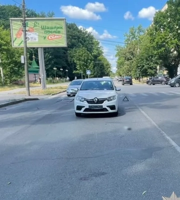 Переїхав на переході: у Вінниці таксист під кайфом збив дівчину