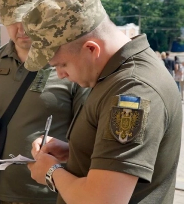 Замість надати документи вдарили по голові: на Рівненщині побили військового ТЦК