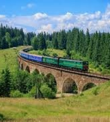 Потяги до Карпат знову в дорозі: Укрзалізниця відновила повноцінний рух після аварії